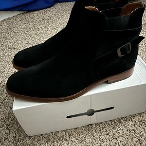 Brand New Chelsea Boots